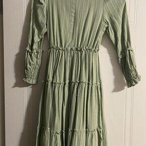 Green Long-Sleeve Tiered Dress